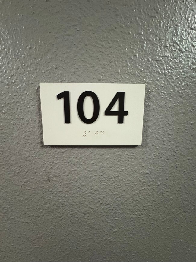 Photo - 1400 Edgemont