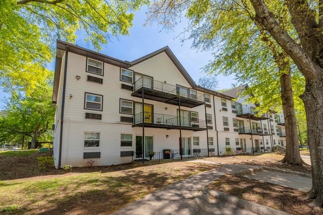 Photo - Modern Living in the Heart of Northlake