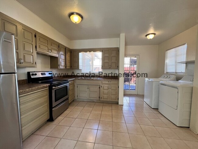 Photo - Great Home close to Menlo Park!