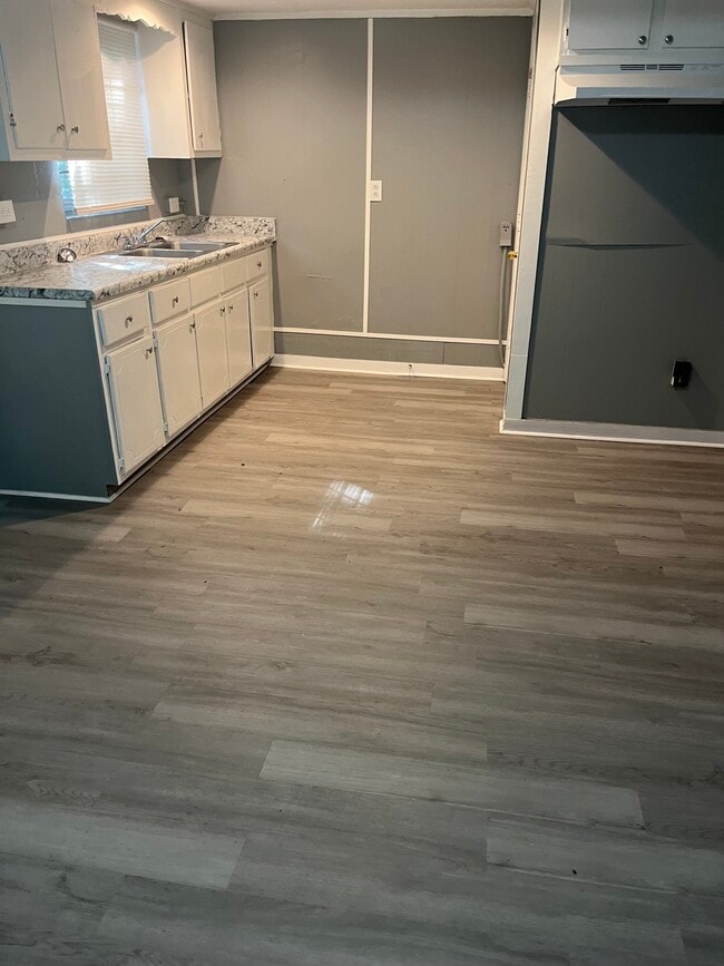 Photo - 2107 Meriwood Dr Unit B