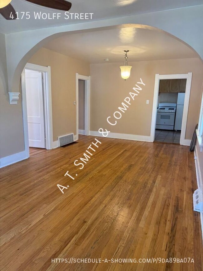 Photo - 4175 Wolff St