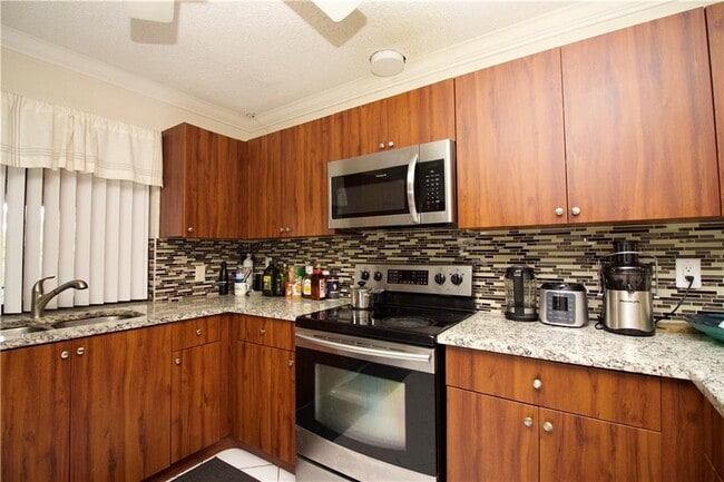 Photo - 8310 NW 54th Ct