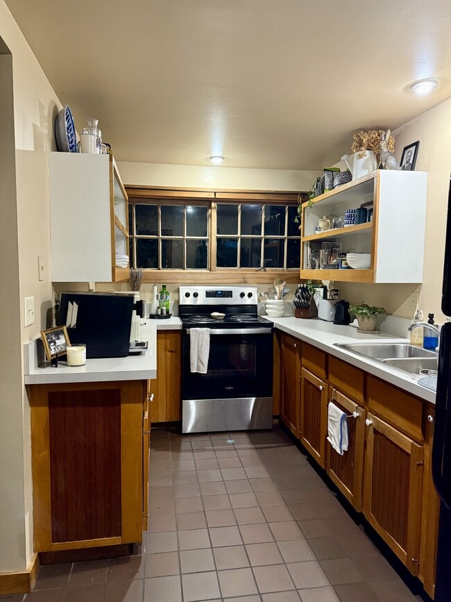 Photo - 1256 E 20th Ave