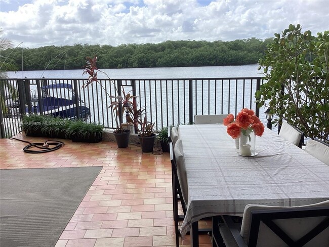 Photo - 460 Poinciana Island Dr
