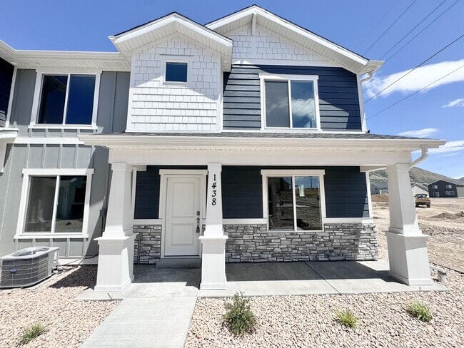 Building Photo - 1438 W 3600 S St Rental