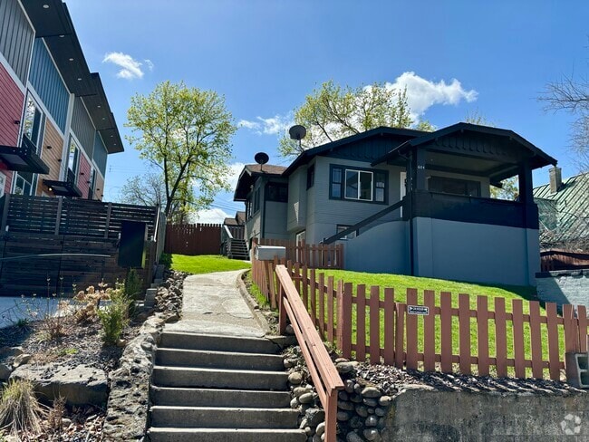 Building Photo - 604 E 7th Ave Unit B Rental