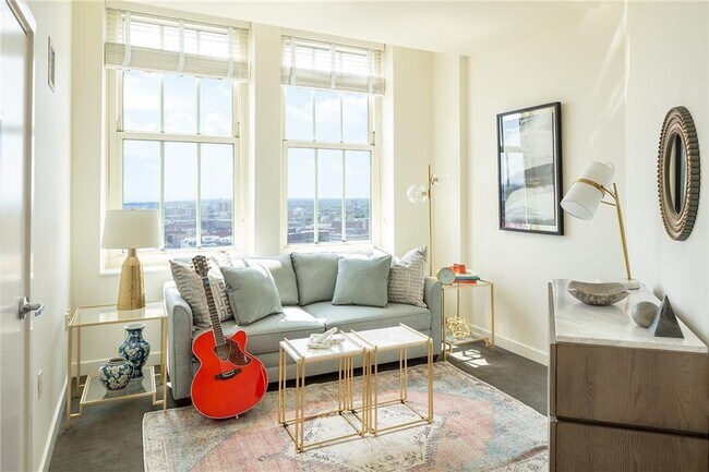 Photo - 1 W Exchange St