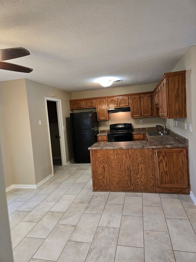 Photo - 4 Success is now offering this spacious 3 ...