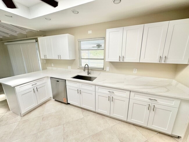 Photo - ** 3 BED / 2 BATH SINGLE FAMILY ** ANNUAL ** NAPLES GARDENS **