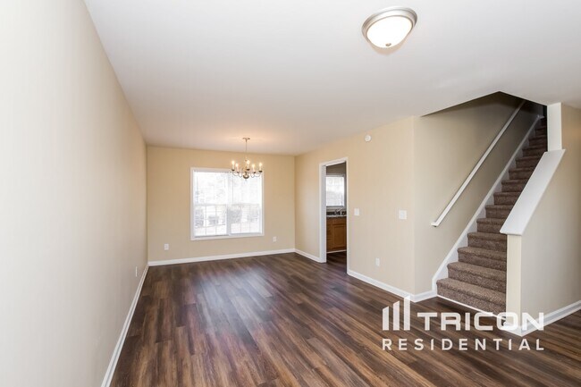 Photo - 403 Parkstone Ct