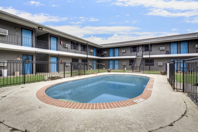 Photo - District at 21 Fourteen