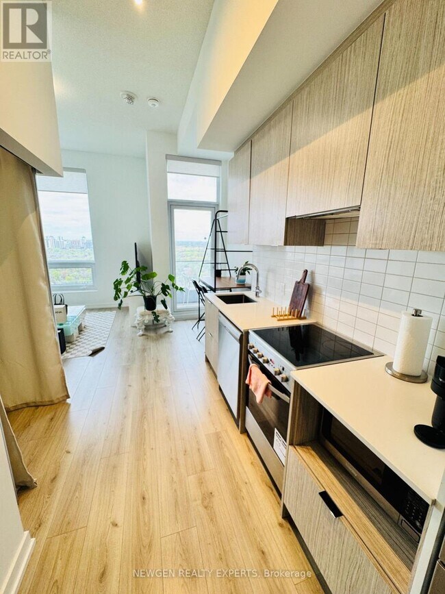 Photo - 395 Bloor St E Unit 2807