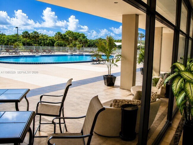 Photo - 400 Kings Point Dr Unit 812