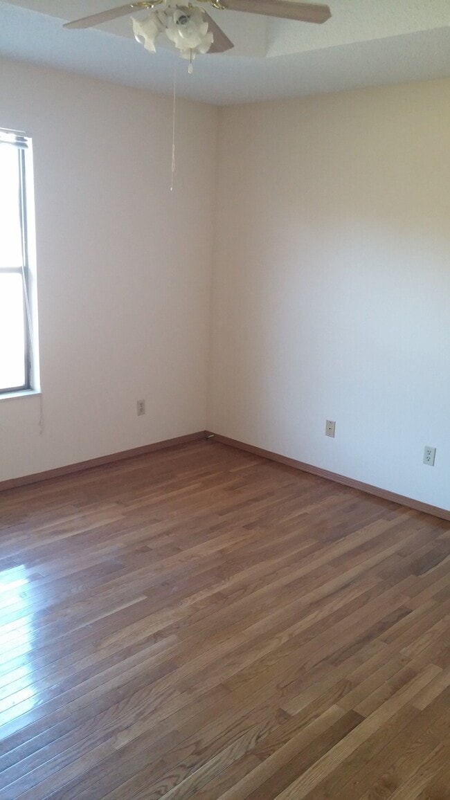 Photo - 5705 S Franklin Ave