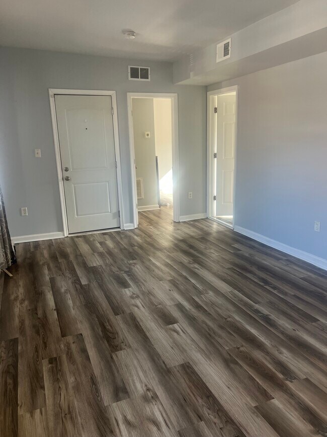 Photo - 505 Arsan Ave Unit #2