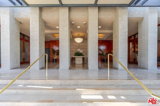 Photo - 800 W 1st St Unit 1105