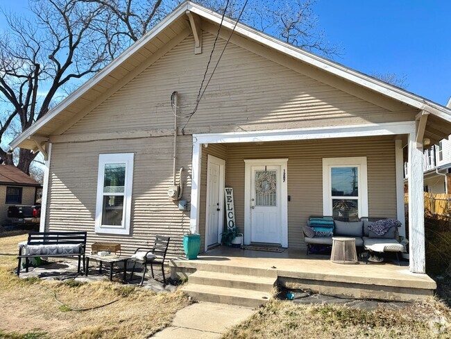 Building Photo - 1287 W Frey Rental