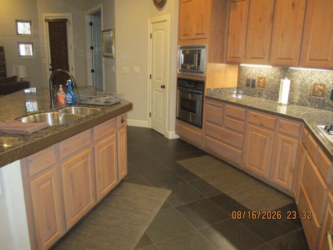 Photo - 61 N Aspen Dr