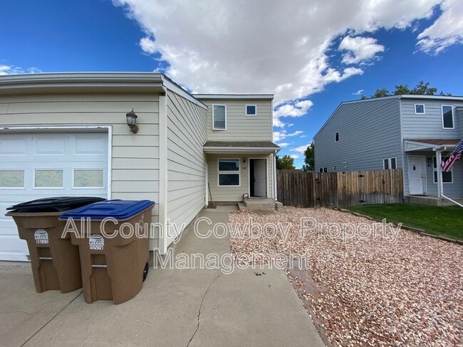 Photo - 929 E Palmer Dr
