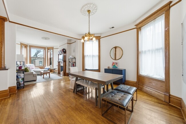 Photo - 849 W Newport Ave Unit 3