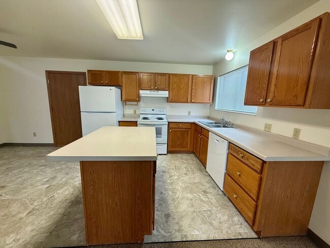 Photo - 3126 Wilson Ave Unit #2