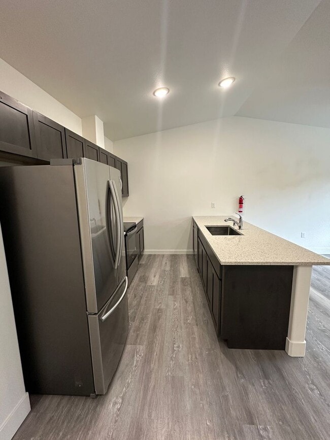 Photo - 2847 E Lakeview Rd Unit 1