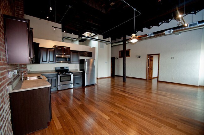 Photo - Union Biscuit Warehouse 207 Unidad UB 208