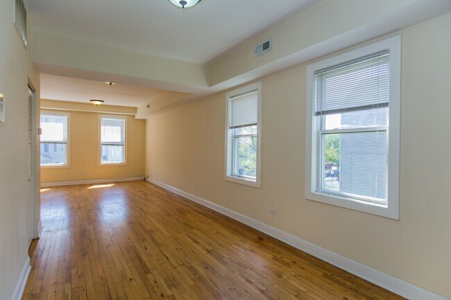 Photo - 1636 N Spaulding Ave Apartment Unit 2