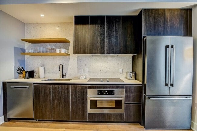 Photo - 48 East Ave Unidad 2509