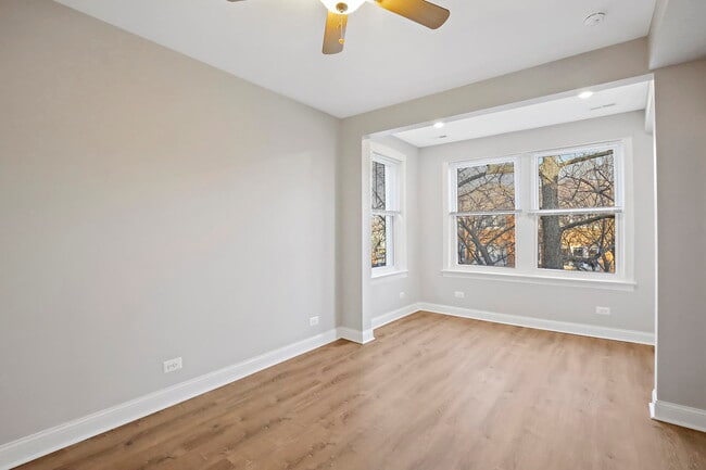 Photo - 2626 N Ridgeway Ave Unit 3