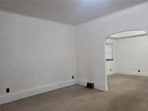 Photo - 313 E 2nd St