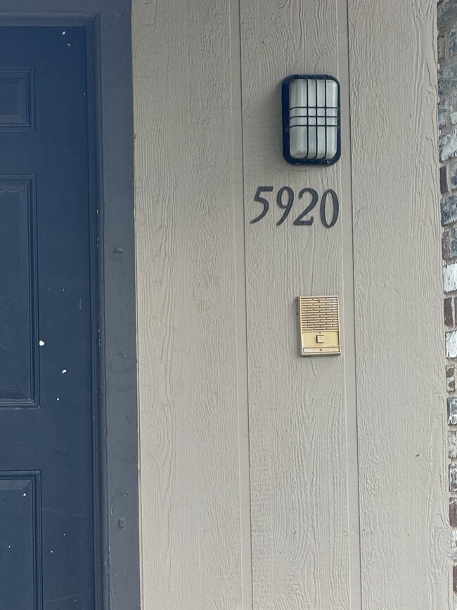 Photo - 5920 Westcreek Dr Townhome