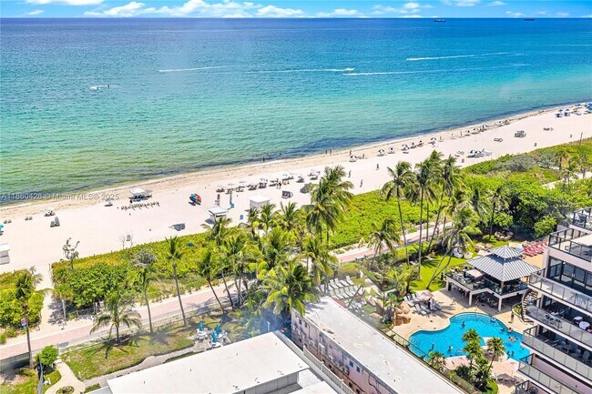 Building Photo - 5255 Collins Ave Unit 14D Rental