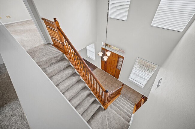 Building Photo - 7 Grey Birch Pl