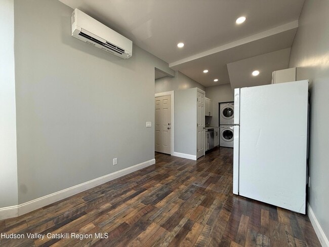 110 Partition St Unit 2