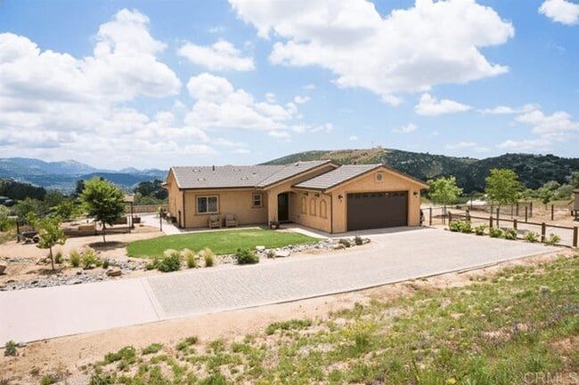 Ramona Beautiful 2br 2 ba house Breath Tak... - Ramona Beautiful 2br 2 ba house Breath Tak...