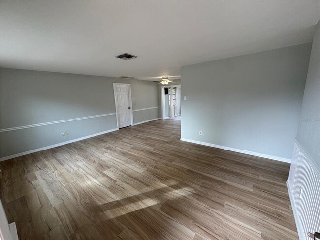 Photo - 1764 Thames St