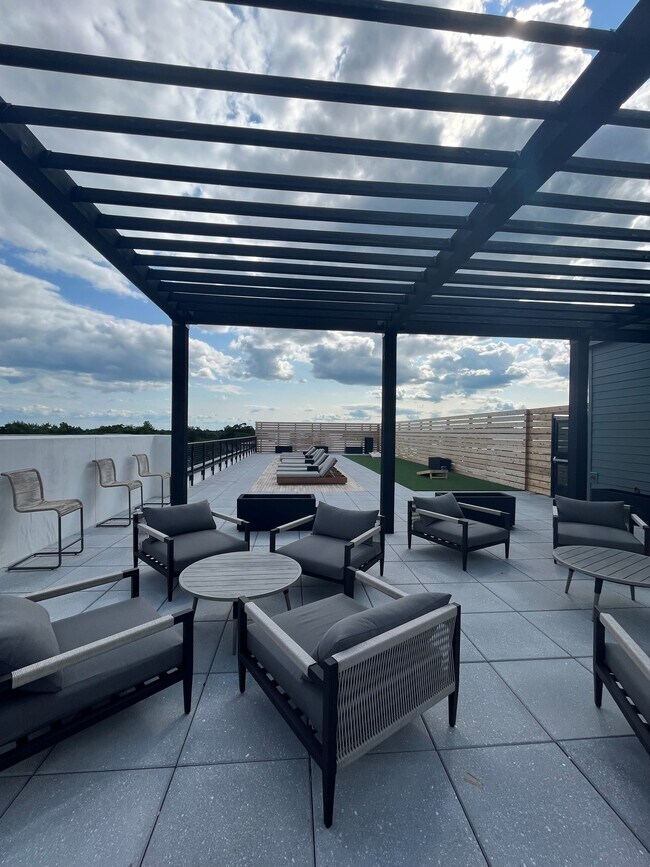 Canfield Park at Fairfield Metro Apartments For Rent in Bridgeport, CT