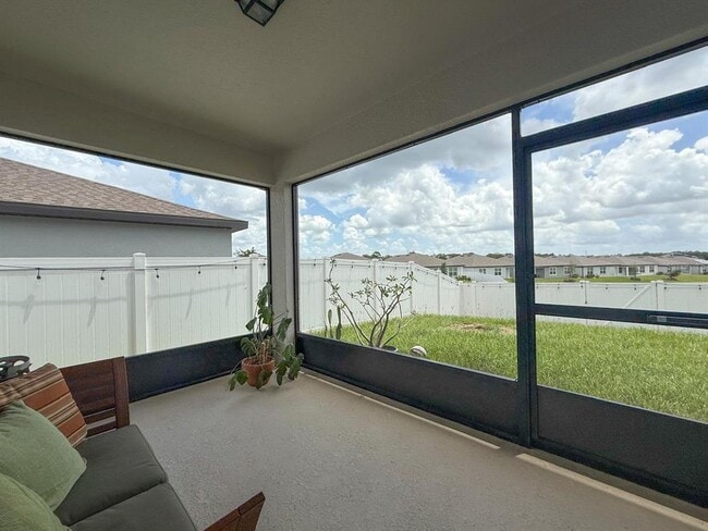 Photo - 580 Pine Tree Blvd