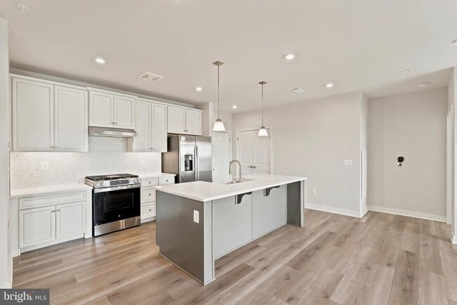 Building Photo - 4399 Peach Lily Ln Unit 359