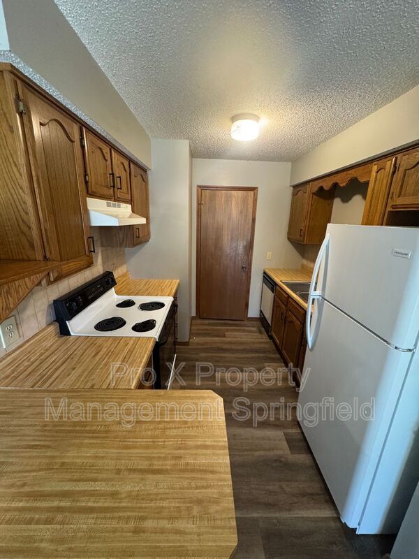 Photo - 3720 Farm Rd