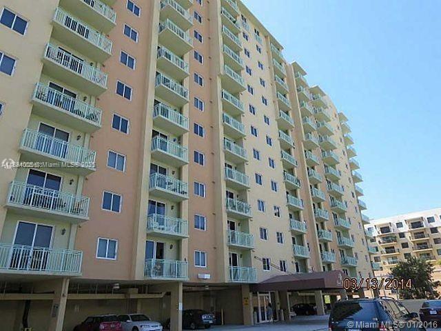 Building Photo - 3500 Coral Wy Unit 704 Rental