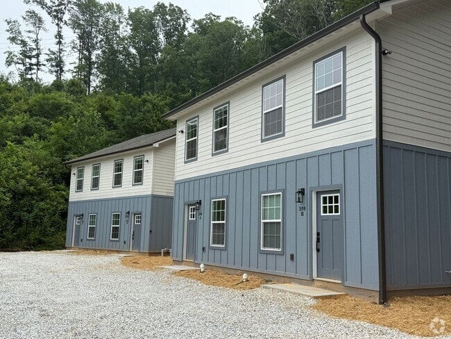 Building Photo - Newly Built 2 Bedroom 2.5 Bath Rental