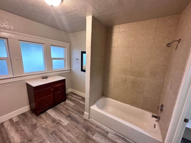 Building Photo - 2901 E Olive Ave Unit 2901 E. Olive Ave. #A Rental
