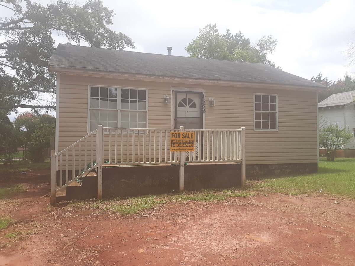 Photo - 1432 Tower St