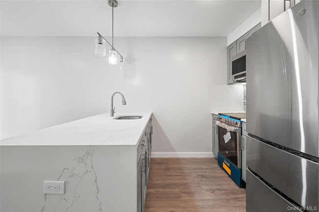 43-34 53rd St Unit 6D