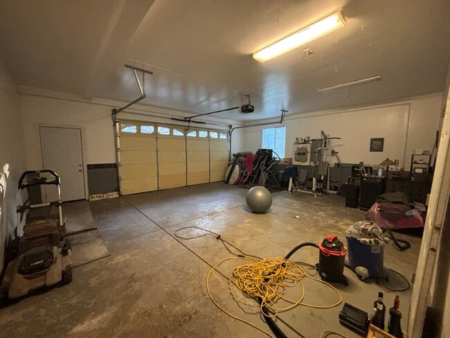 Photo - 5681 Manx Rd