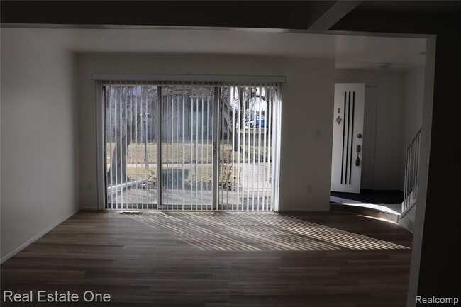 Photo - 8256 Karam Blvd