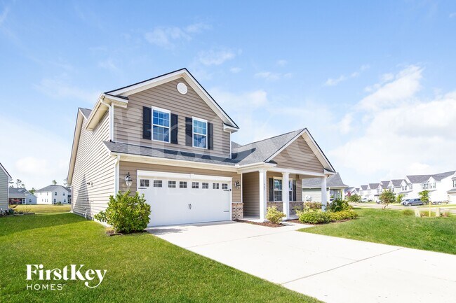 647 Redbud Ln