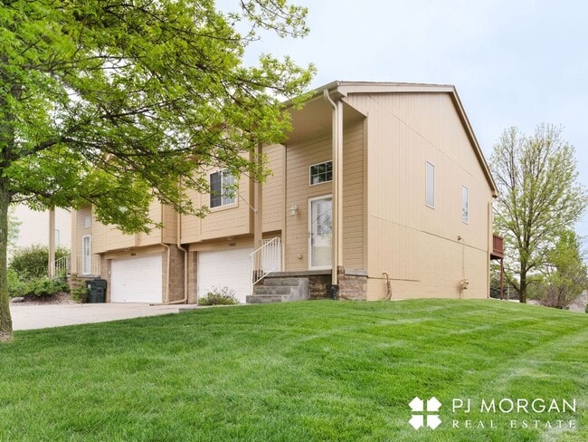 Photo - Charming 3 bedroom, 2 bathroom Duplex with 2 Car Garage - COMING SOON